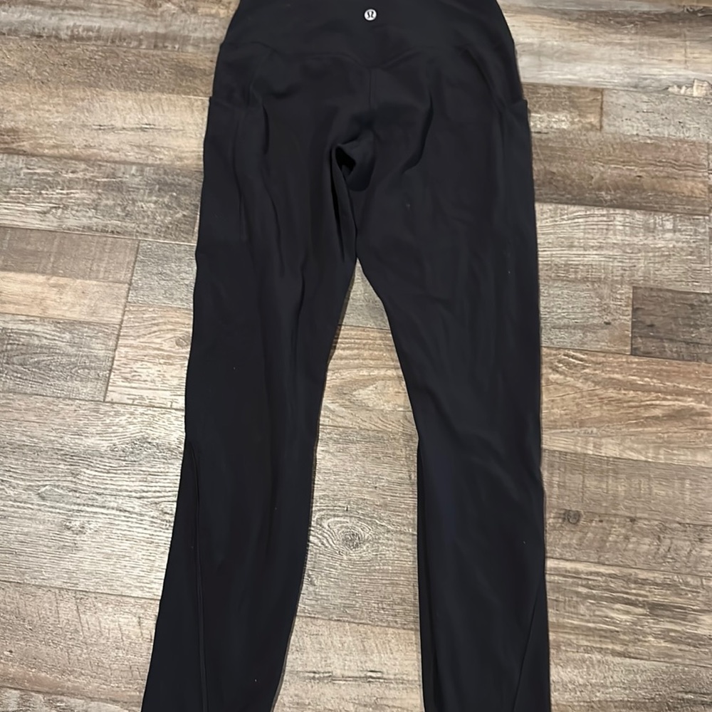 Black Lululemon leggings